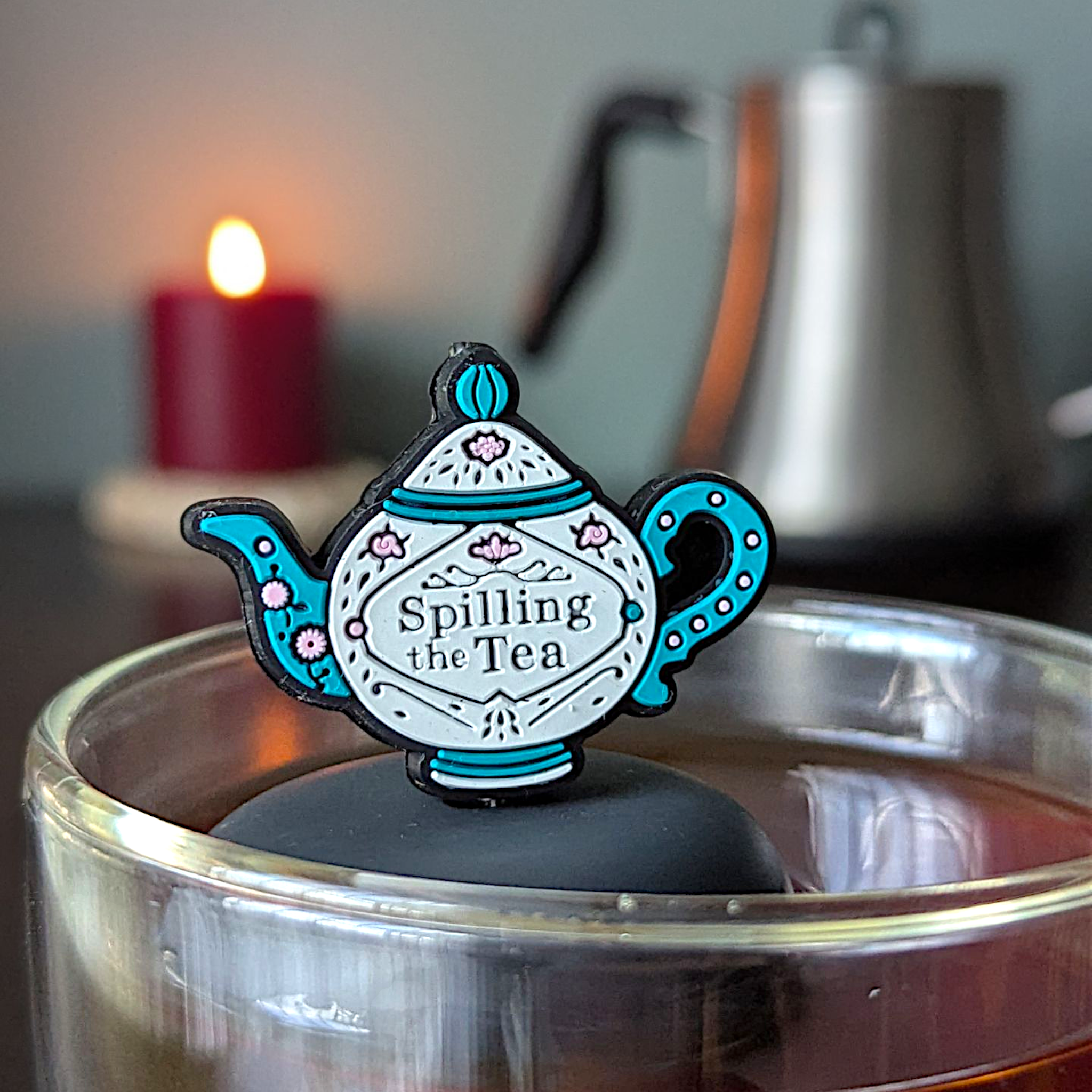 Spill the Tea | Floating Tea Infuser | Black Base | Blue
